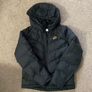 Nike Boys lightweight puffer jacket